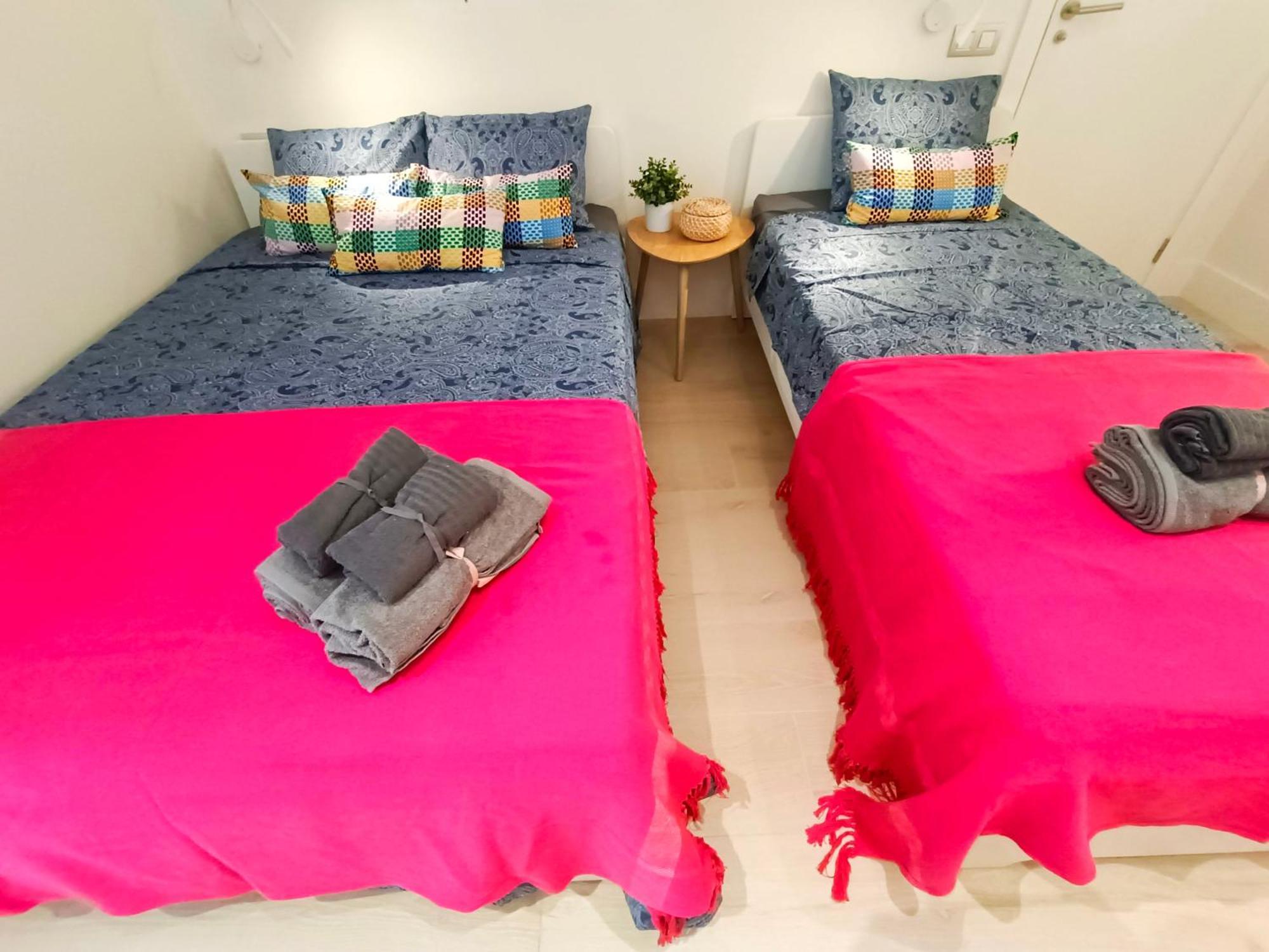 Oasis Rooms Barcelona - By Ronda Universidad Εξωτερικό φωτογραφία