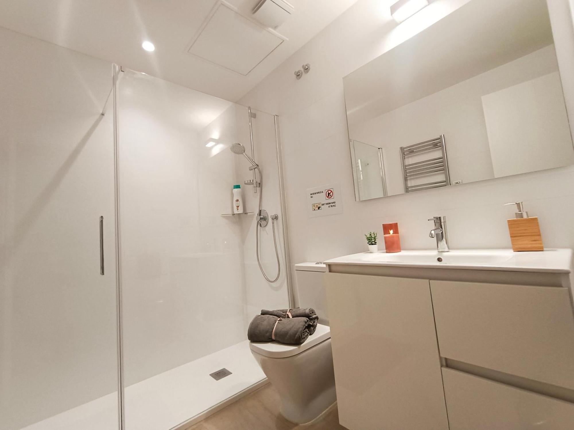 Oasis Rooms Barcelona - By Ronda Universidad Εξωτερικό φωτογραφία