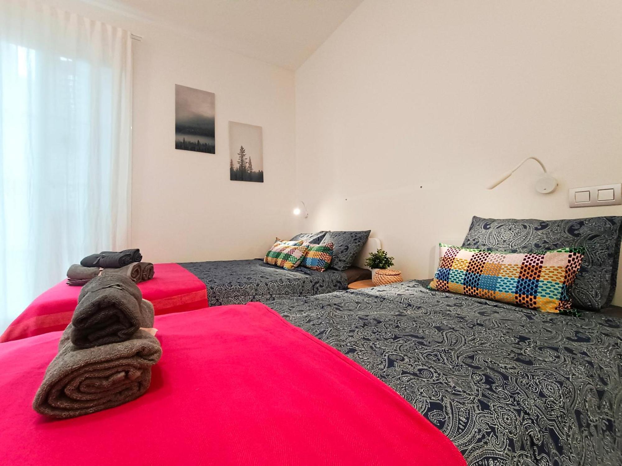 Oasis Rooms Barcelona - By Ronda Universidad Εξωτερικό φωτογραφία